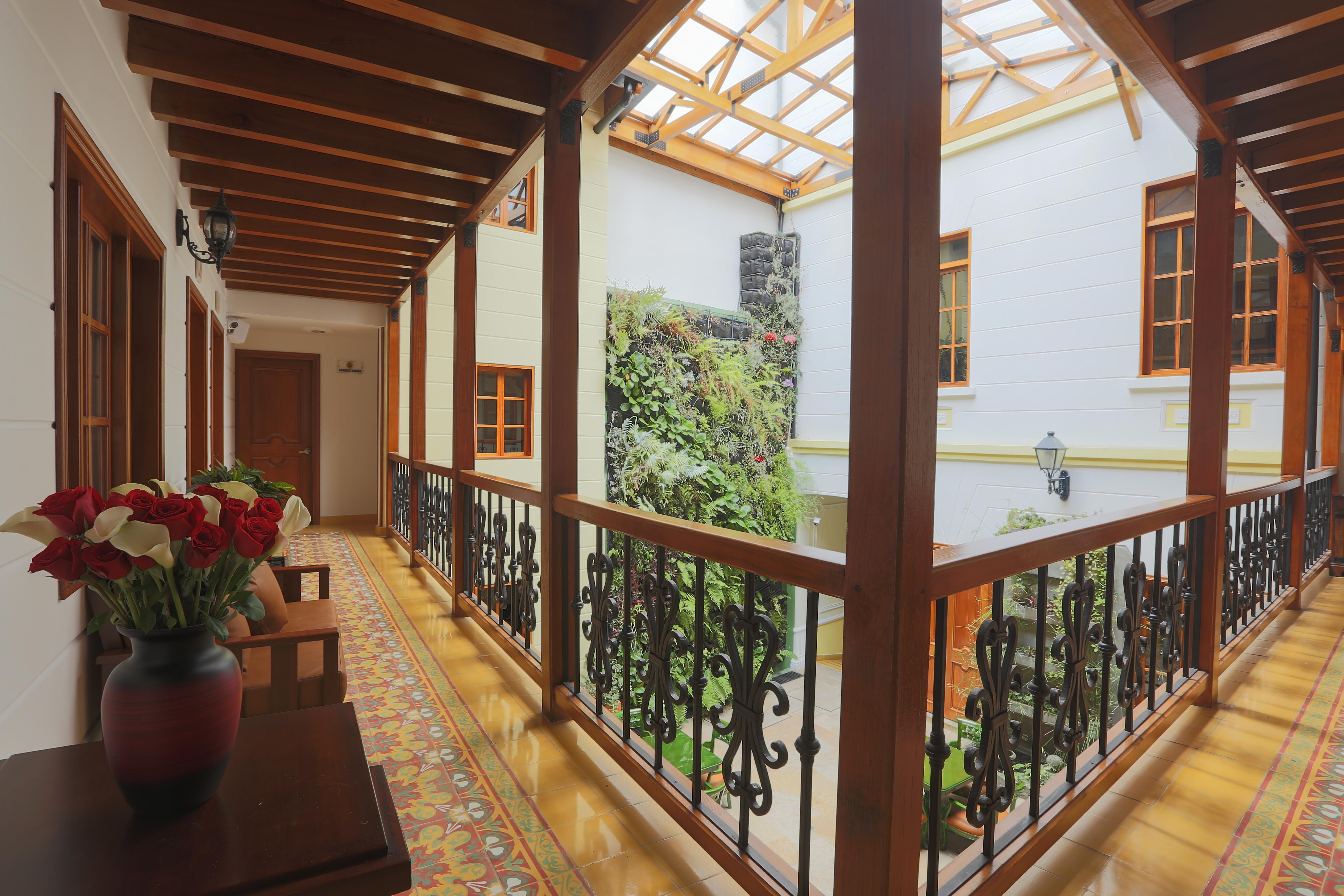 Hotel Santa Lucia Boutique Spa Bogota Ngoại thất bức ảnh Interior of the hotel