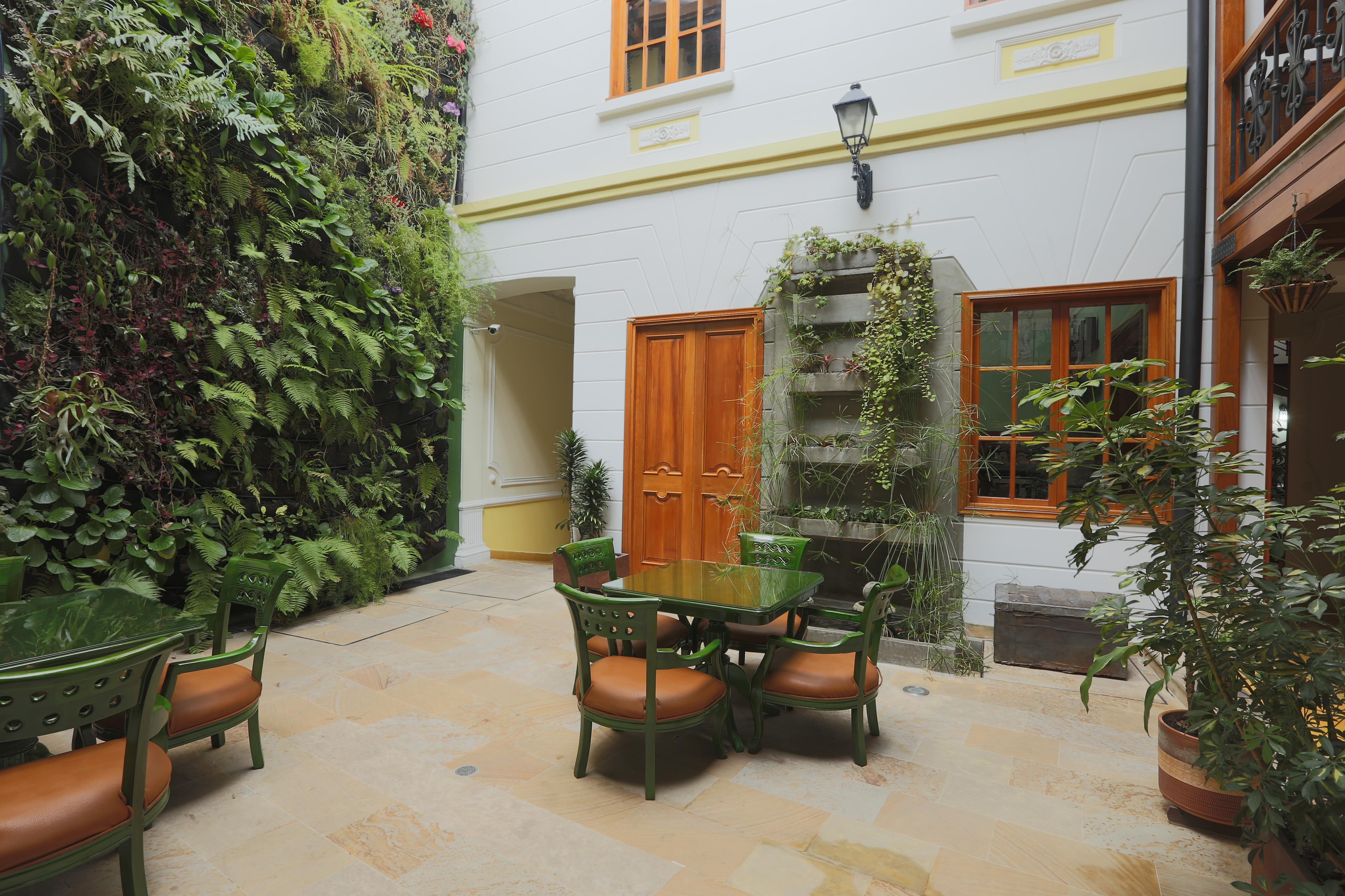 Hotel Santa Lucia Boutique Spa Bogota Ngoại thất bức ảnh Patio of the hotel