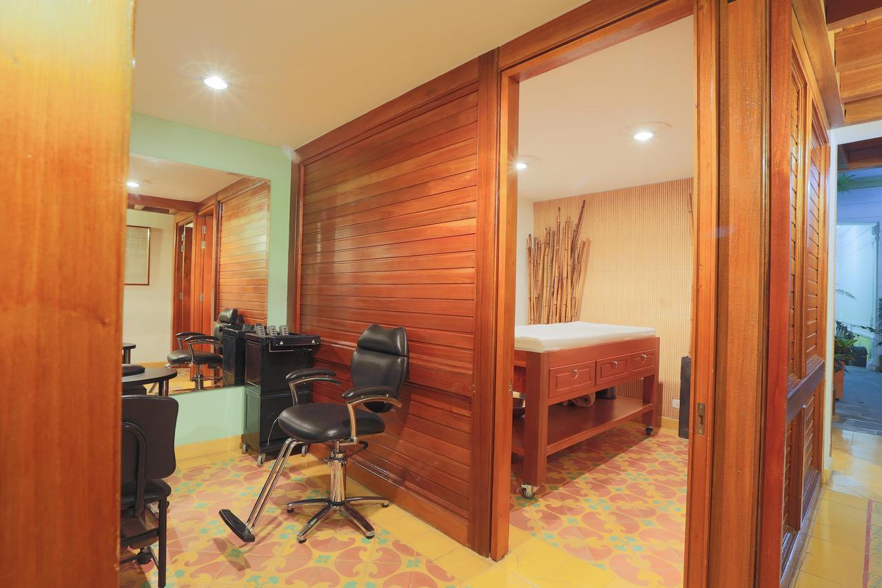 Hotel Santa Lucia Boutique Spa Bogota Ngoại thất bức ảnh A salon in a hotel